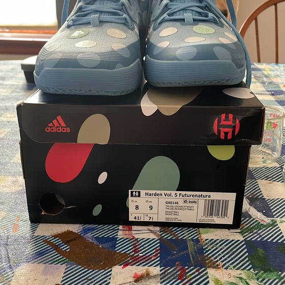 Brand New with box.  Adidas any gender Never worn fashionable athletic shoes - Picture 8 of 9